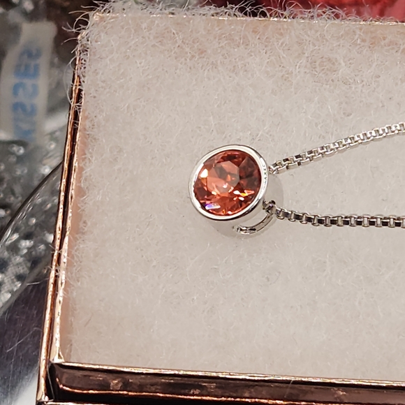 Elegant Swarovki Crystal's Solitaire Pinkish Orange Silver Necklace 18" - Picture 3 of 11
